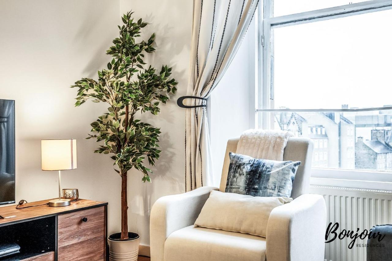 Cosy Grassmarket 2Br-1Ba - Newly Decorated! By Bonjour Residences เอดินบะระ ภายนอก รูปภาพ