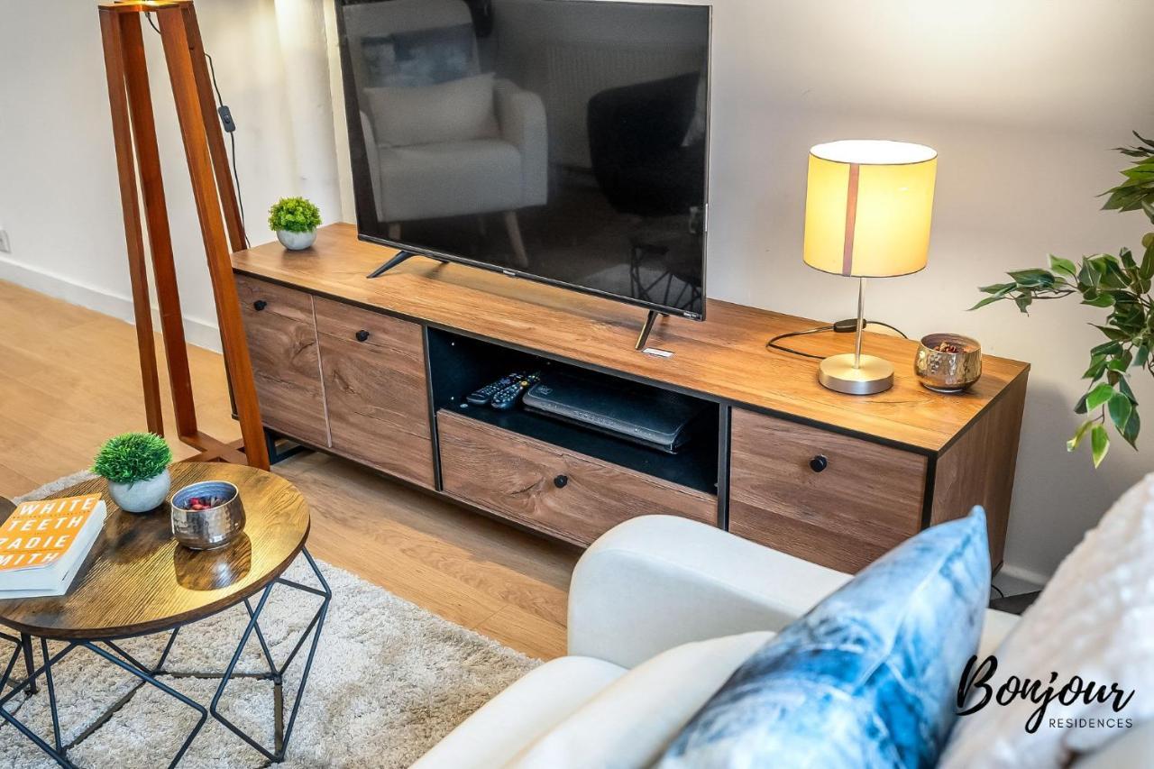 Cosy Grassmarket 2Br-1Ba - Newly Decorated! By Bonjour Residences เอดินบะระ ภายนอก รูปภาพ