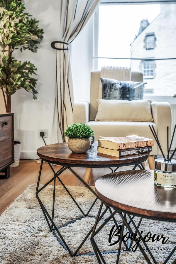 Cosy Grassmarket 2Br-1Ba - Newly Decorated! By Bonjour Residences เอดินบะระ ภายนอก รูปภาพ