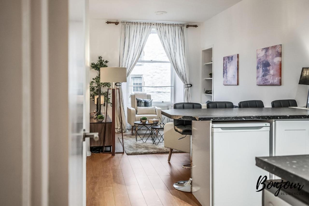 Cosy Grassmarket 2Br-1Ba - Newly Decorated! By Bonjour Residences เอดินบะระ ภายนอก รูปภาพ