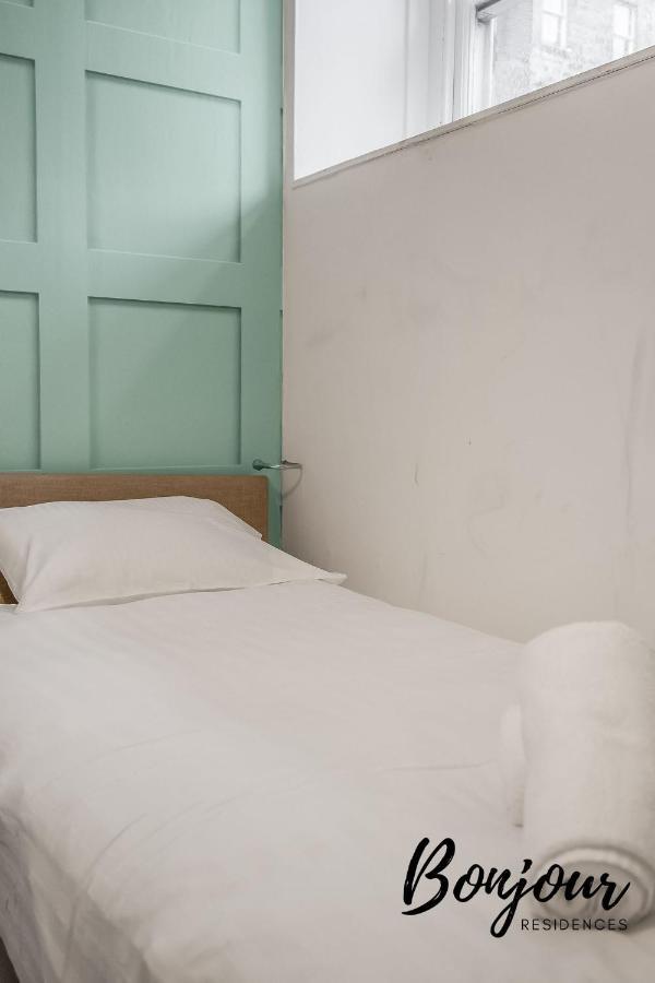 Cosy Grassmarket 2Br-1Ba - Newly Decorated! By Bonjour Residences เอดินบะระ ภายนอก รูปภาพ