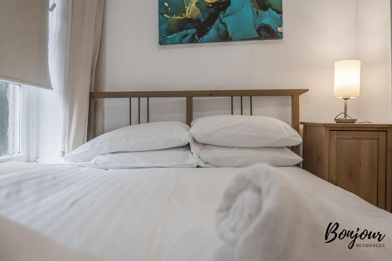Cosy Grassmarket 2Br-1Ba - Newly Decorated! By Bonjour Residences เอดินบะระ ภายนอก รูปภาพ